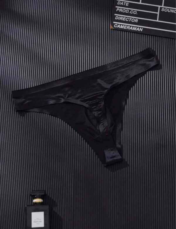 Sunga-Sutien-tanga-Chile-Santiago-Maipu Tanga masculina negra con cintura de texto · Talla M/L